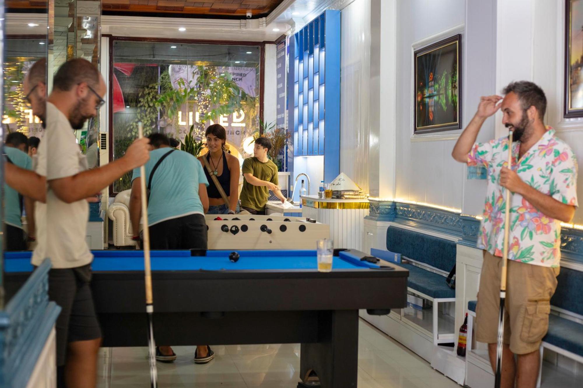 Hanoi Solo Hostel Bagian luar foto