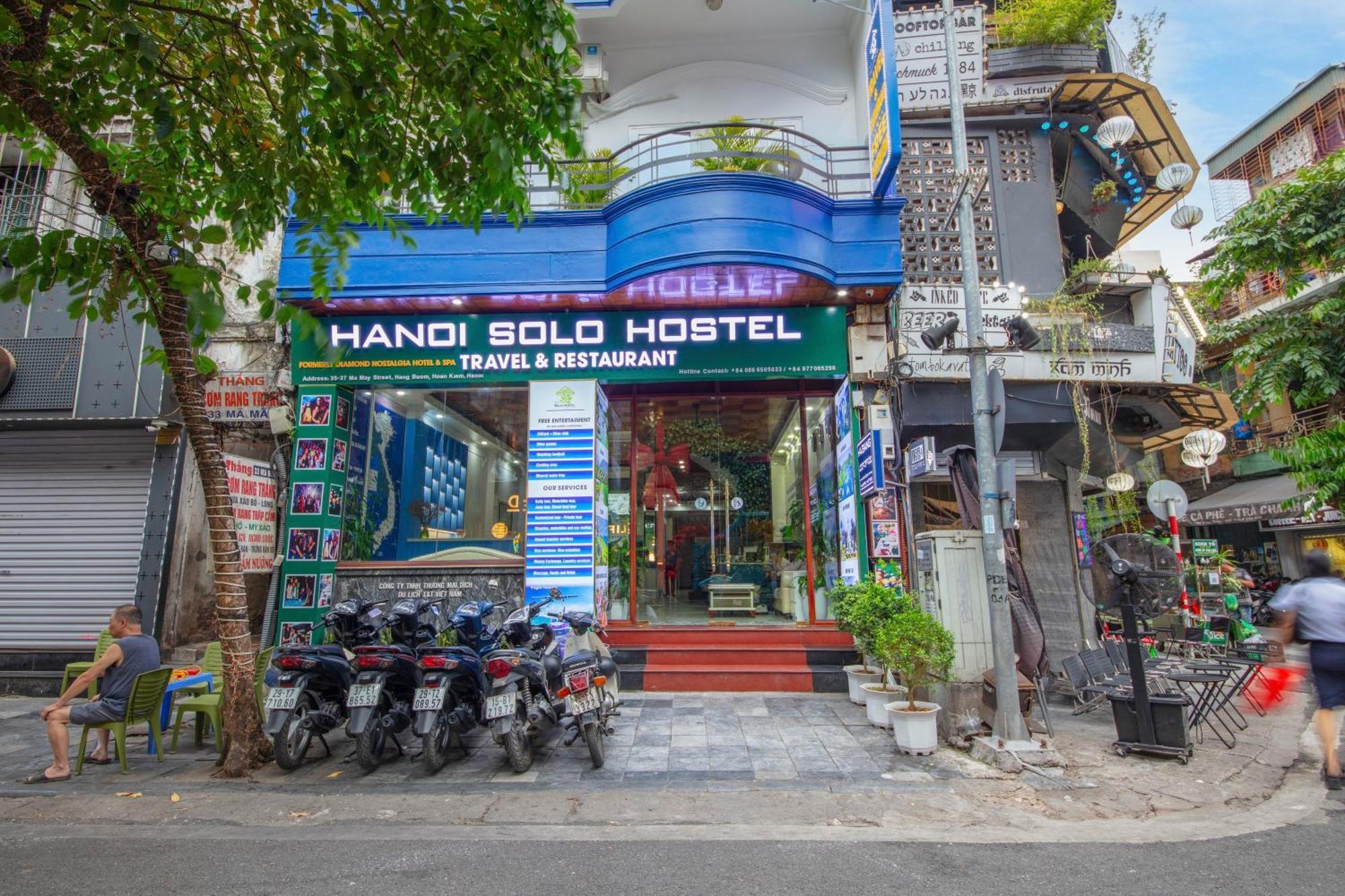 Hanoi Solo Hostel Bagian luar foto